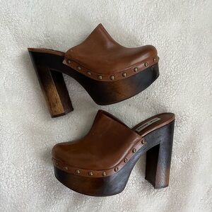 Steve Madden Chunky Clogs
